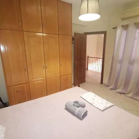 Kakias House In *