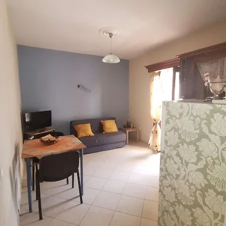 Kakias House In *